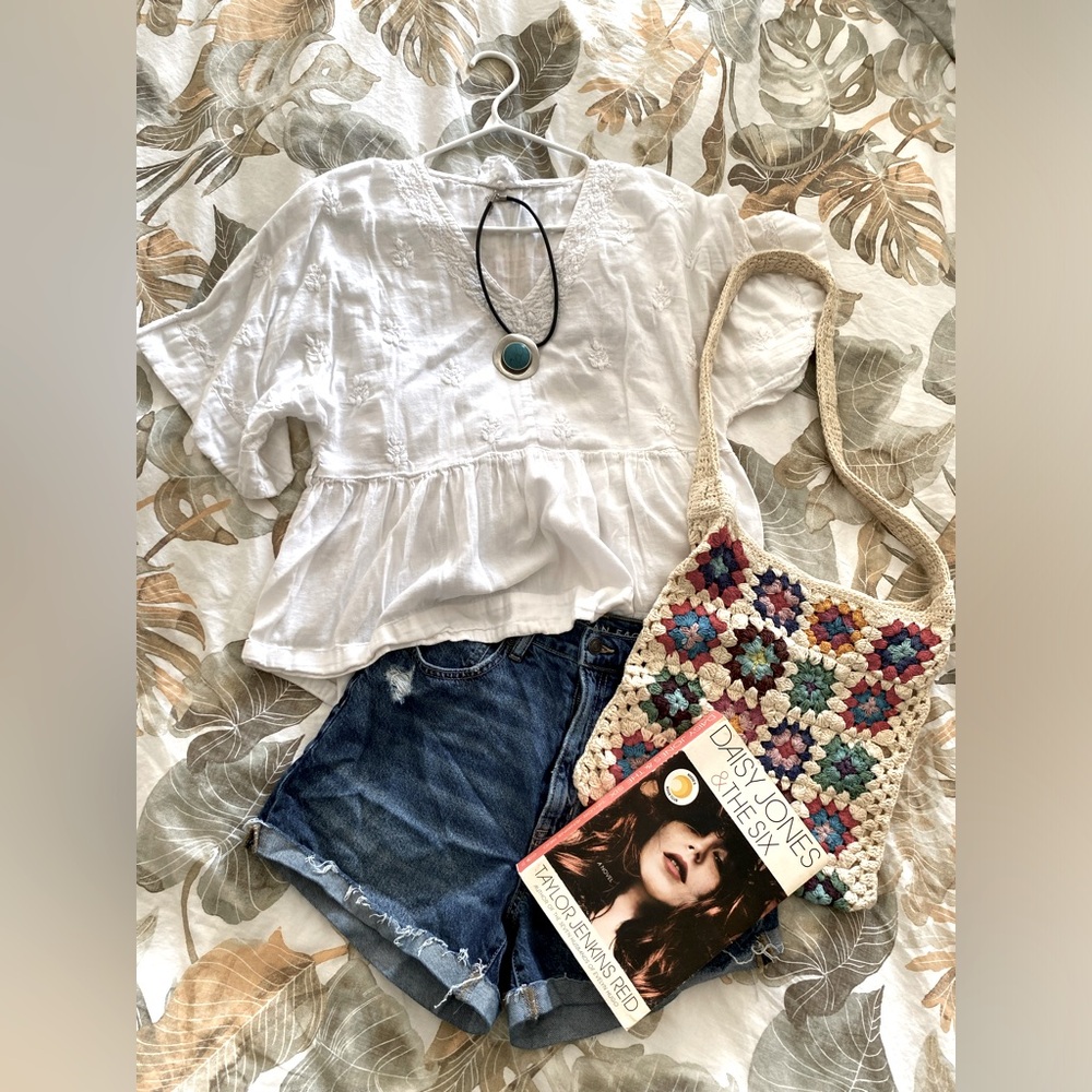 Manvi Boho 70’s Style White Peplum 100% Cotton Top with 3/4 sleeves (M)